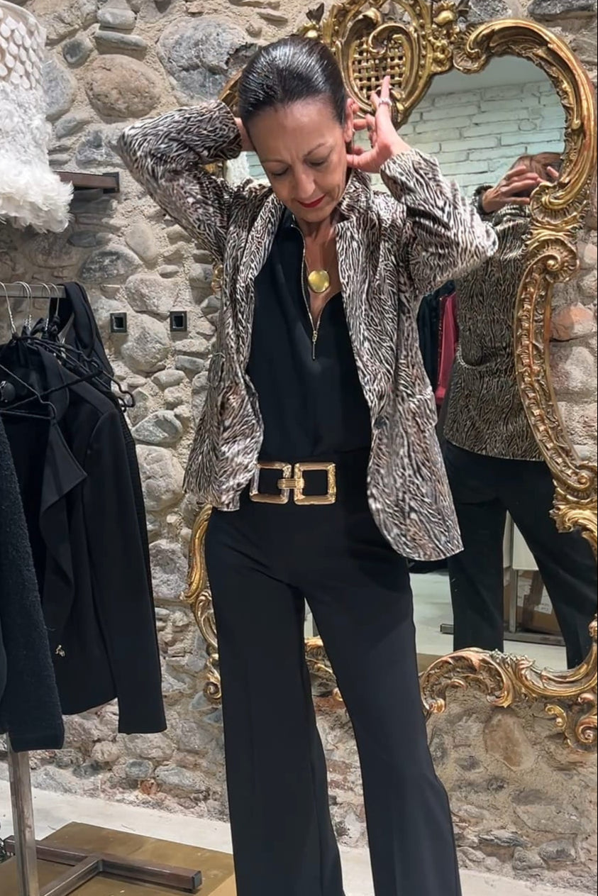 Long-sleeved blazer with print