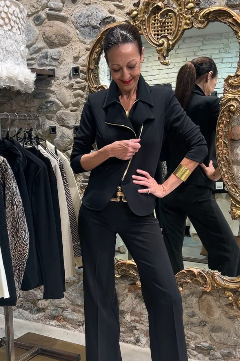 Veste ajustée avec fermeture éclair dorée