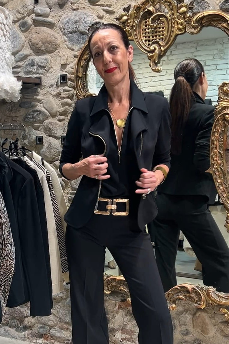 Veste ajustée avec fermeture éclair dorée