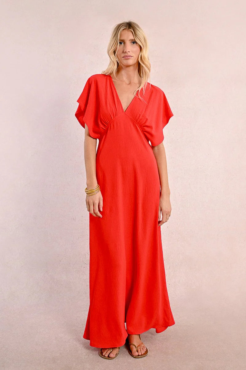 Long flowing dress with short, wide sleeves