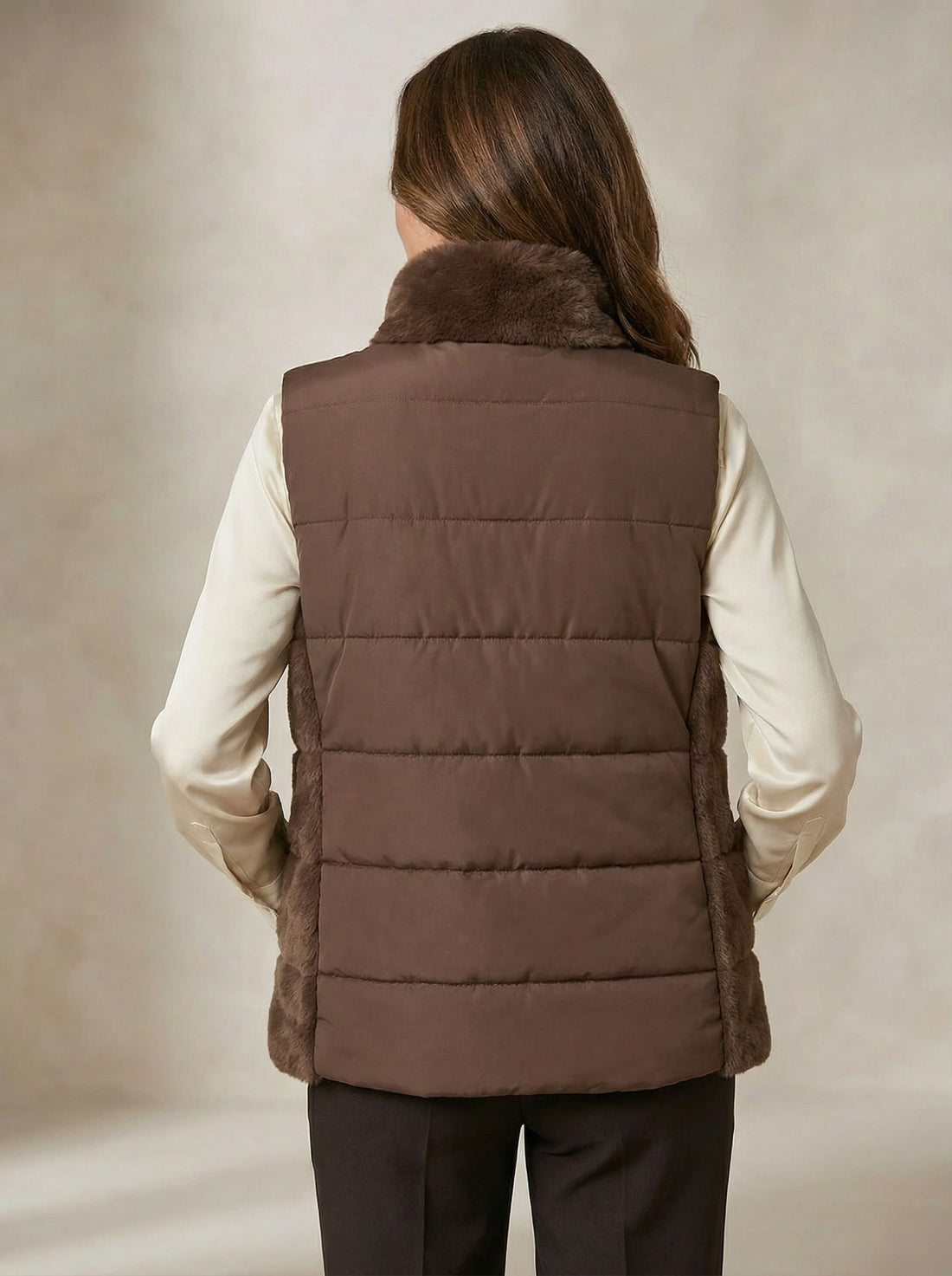 Chaleco acolchado marrón