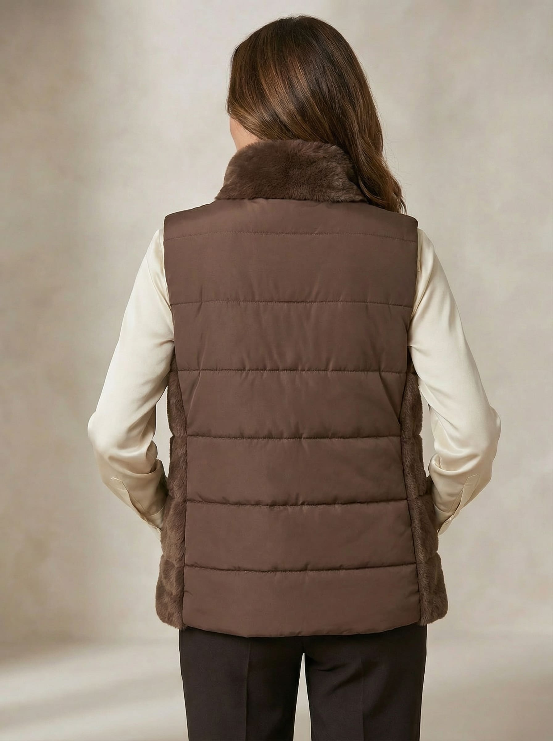 Chaleco acolchado marrón