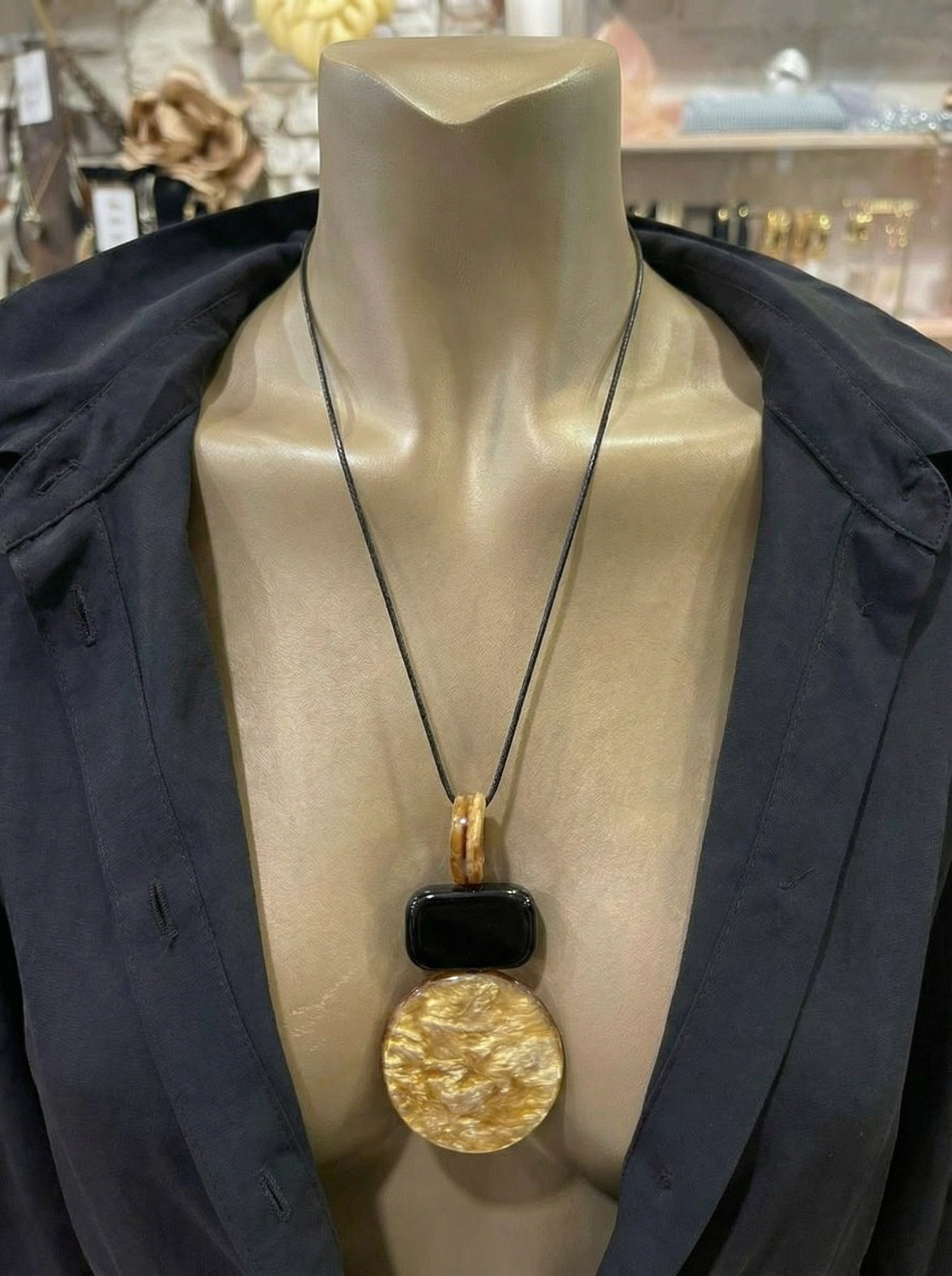 Collar Geometría Ónix