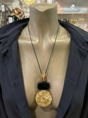 Collar Geometría Ónix