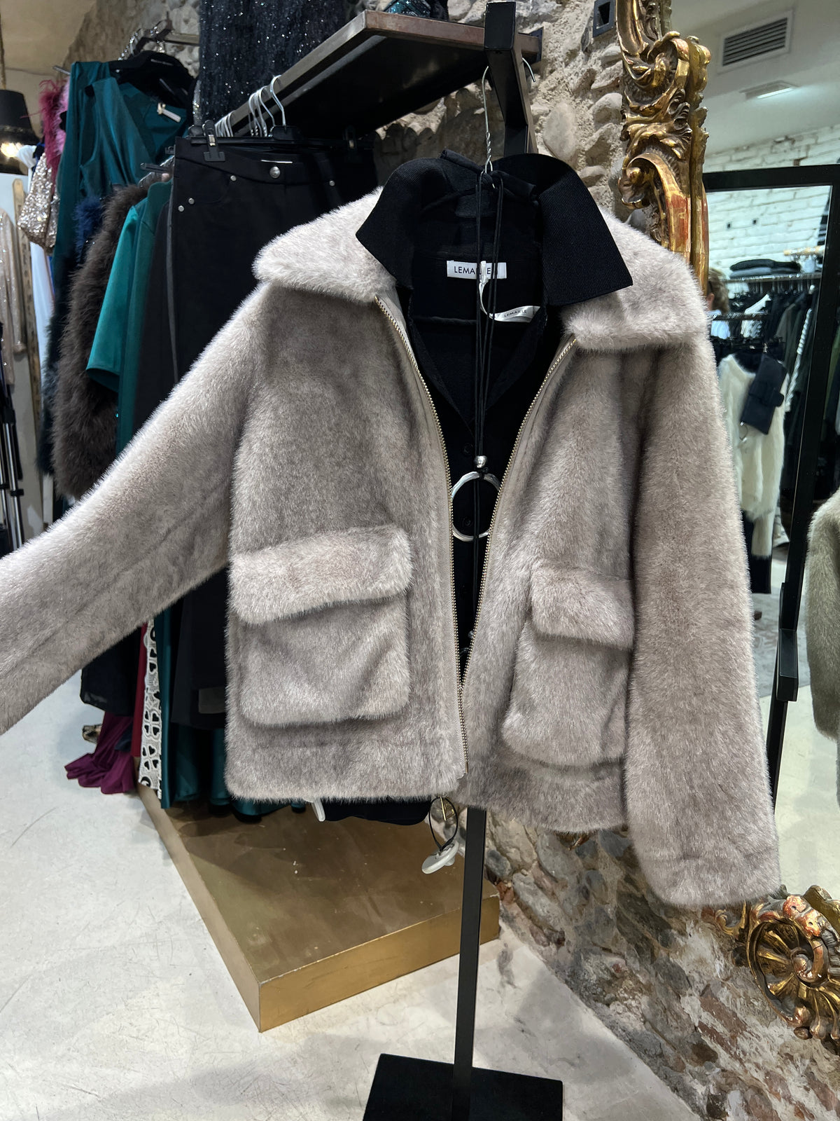 Veste en fourrure avec poches