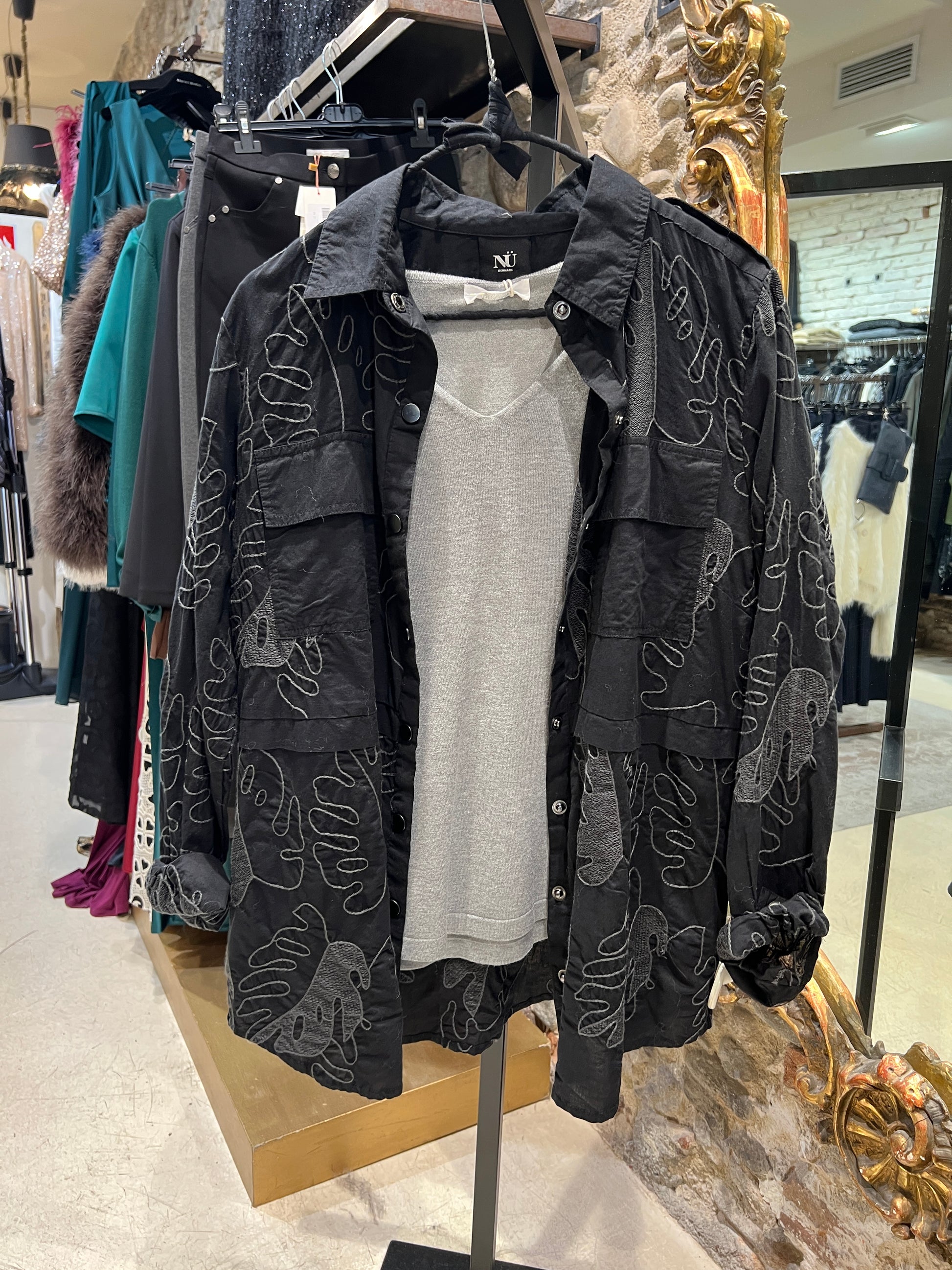 Jersey gris escote V