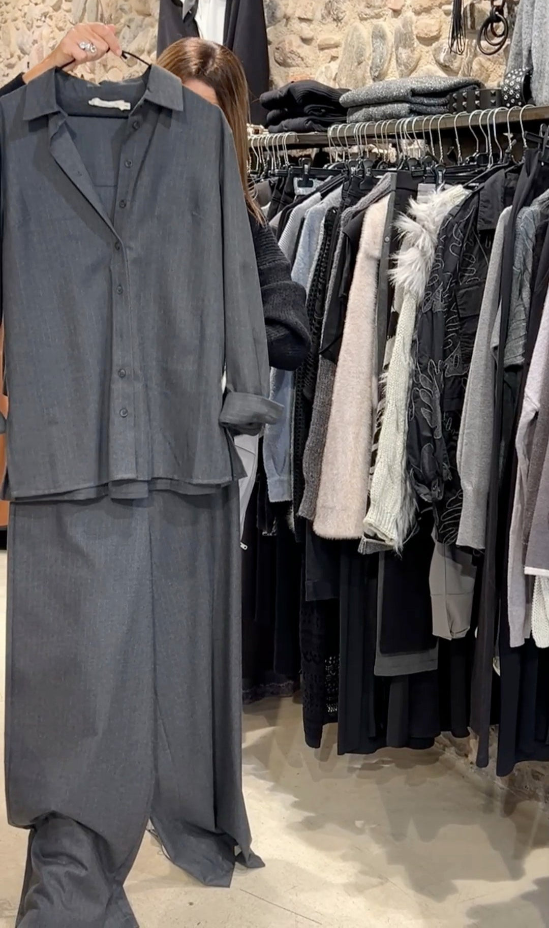 Pantalón oversize gris