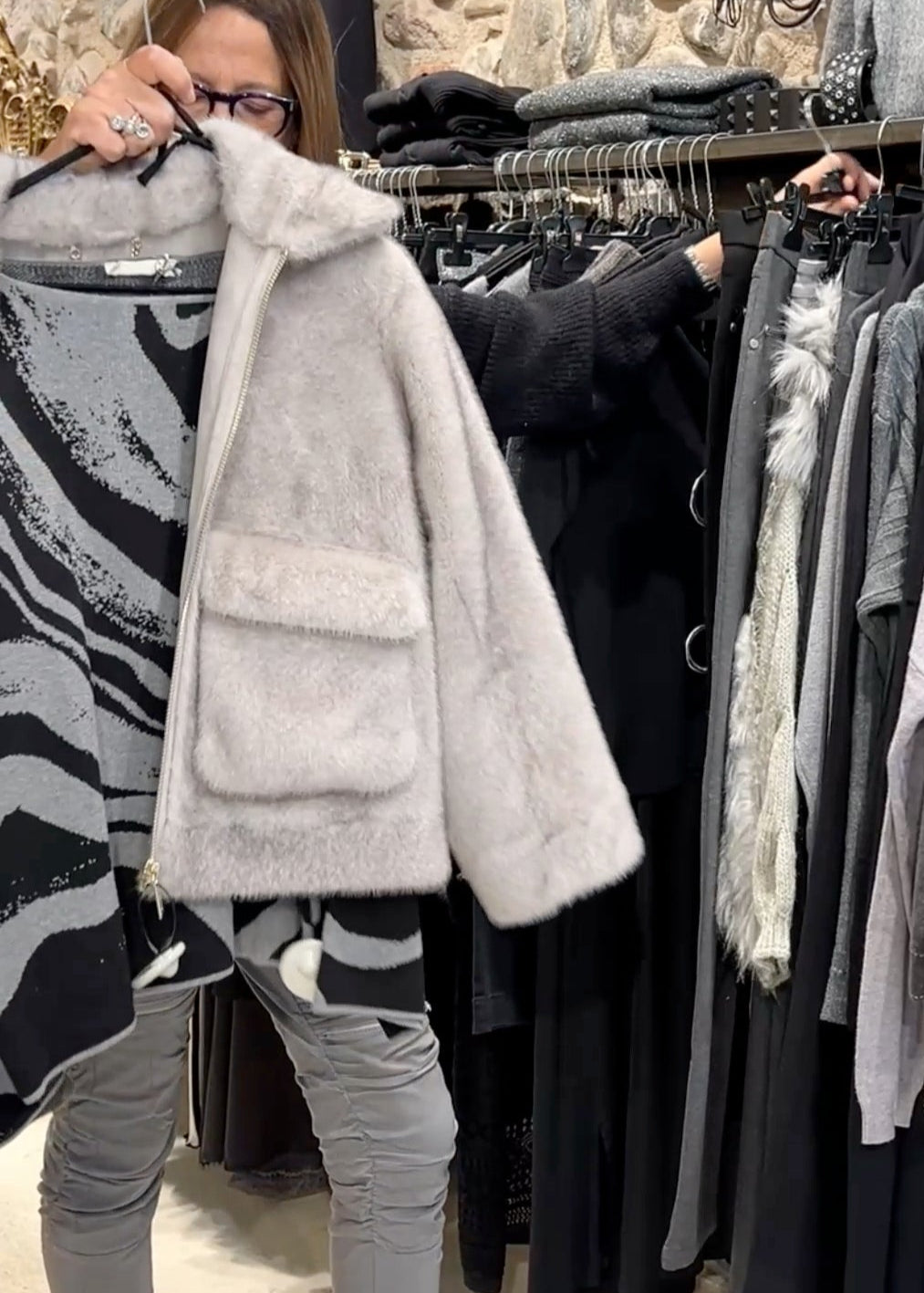 Fur jacket with pockets