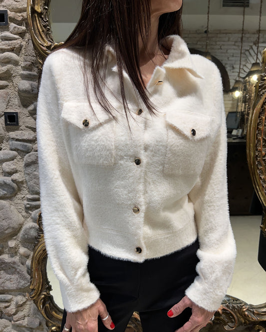 Chaqueta corta pelo suave