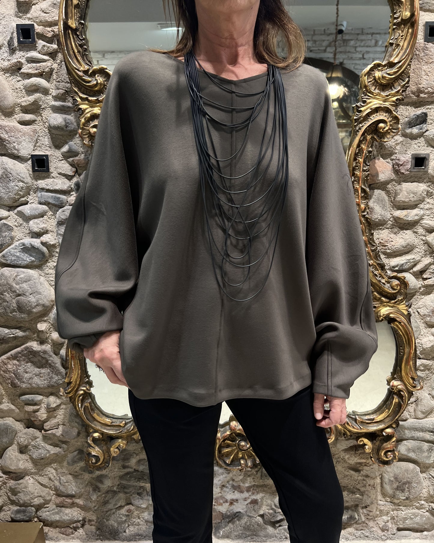 Jersey con caída y manga murciélago