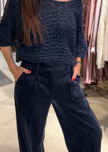 Pantalón tipo bellut elástico azul marino con pinzas