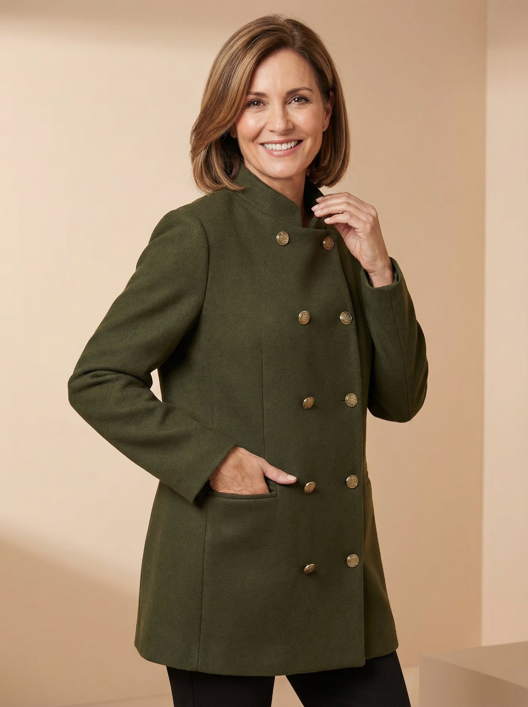 Abrigo verde militar botones dorados