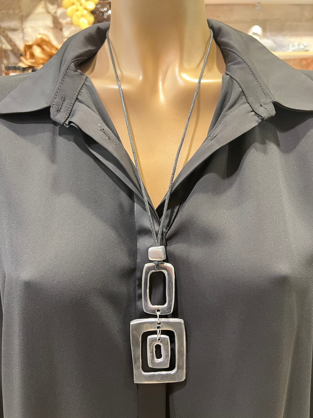 Collar Ecos Plateados