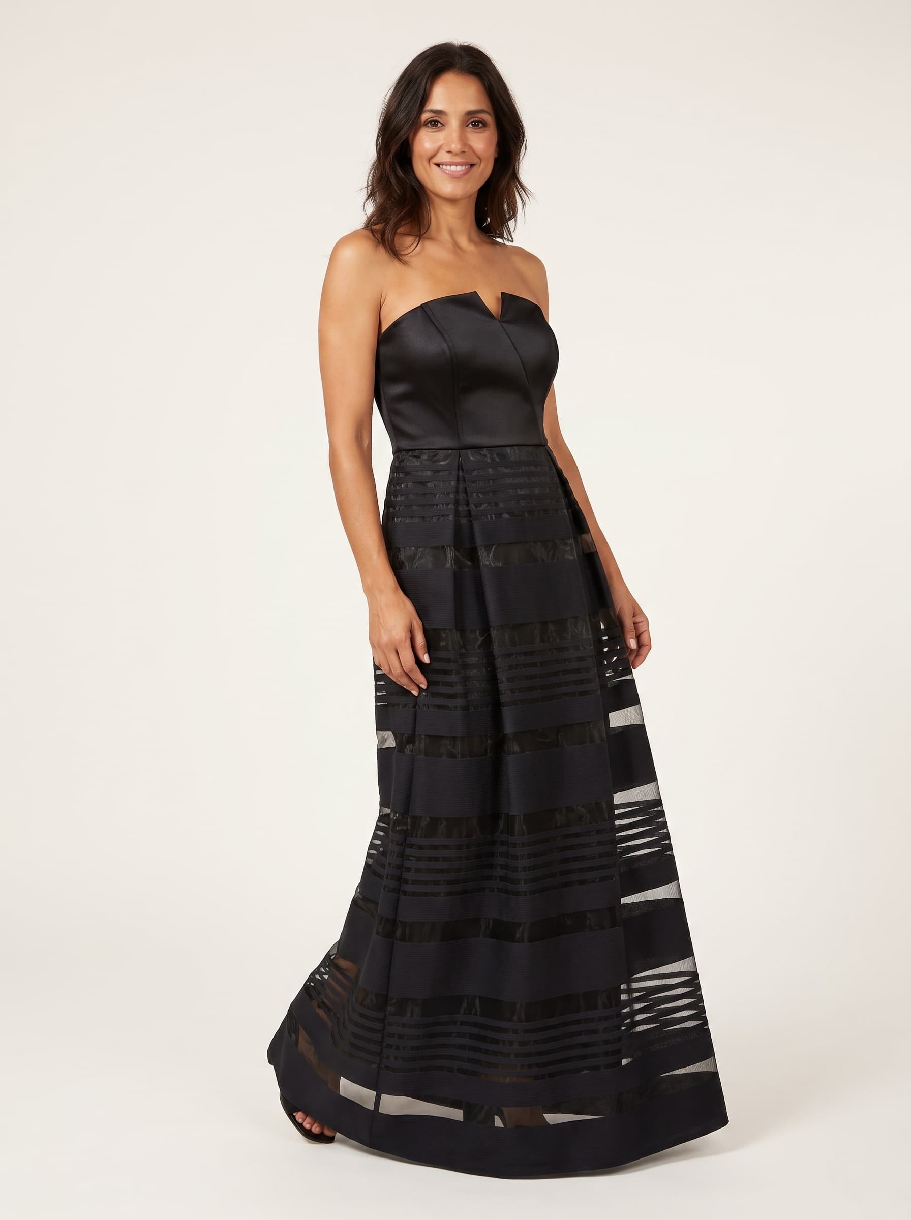 Vestido Largo Palabra de Honor con Falda de Rayas Transparentes