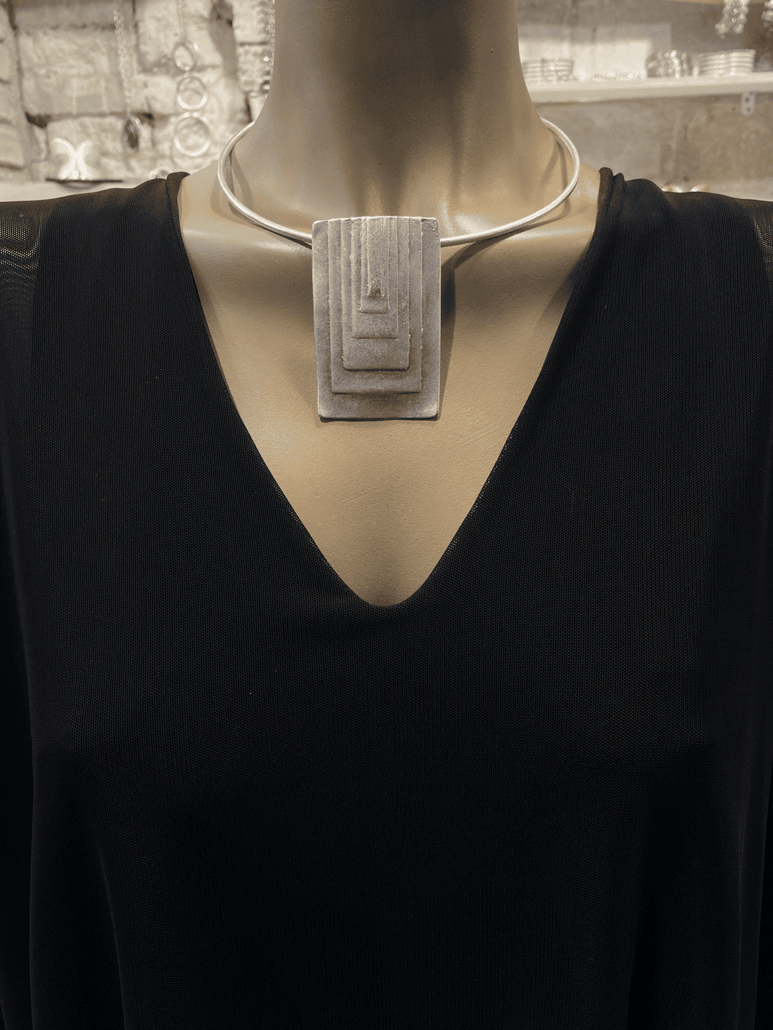 Collar Statement Geométrico