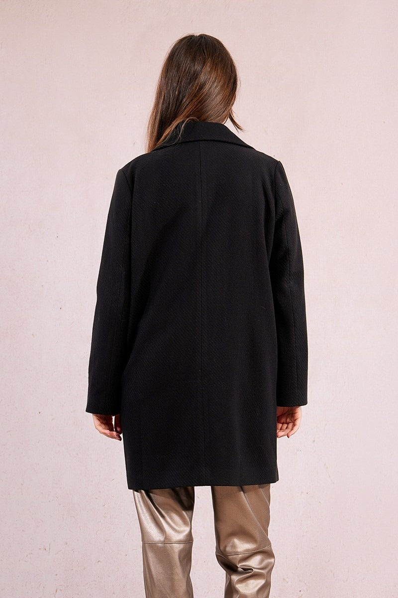 Abrigo midi con cuello y solapa