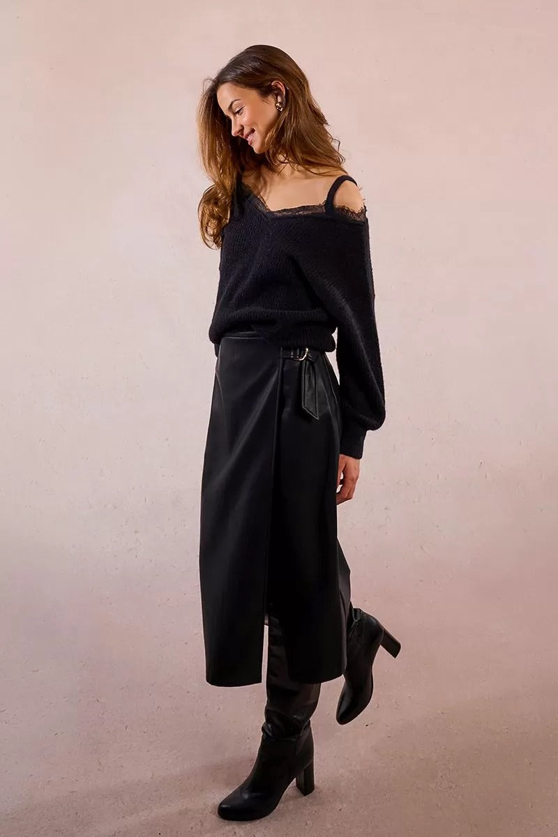 Long-sleeved jersey with lace detail 