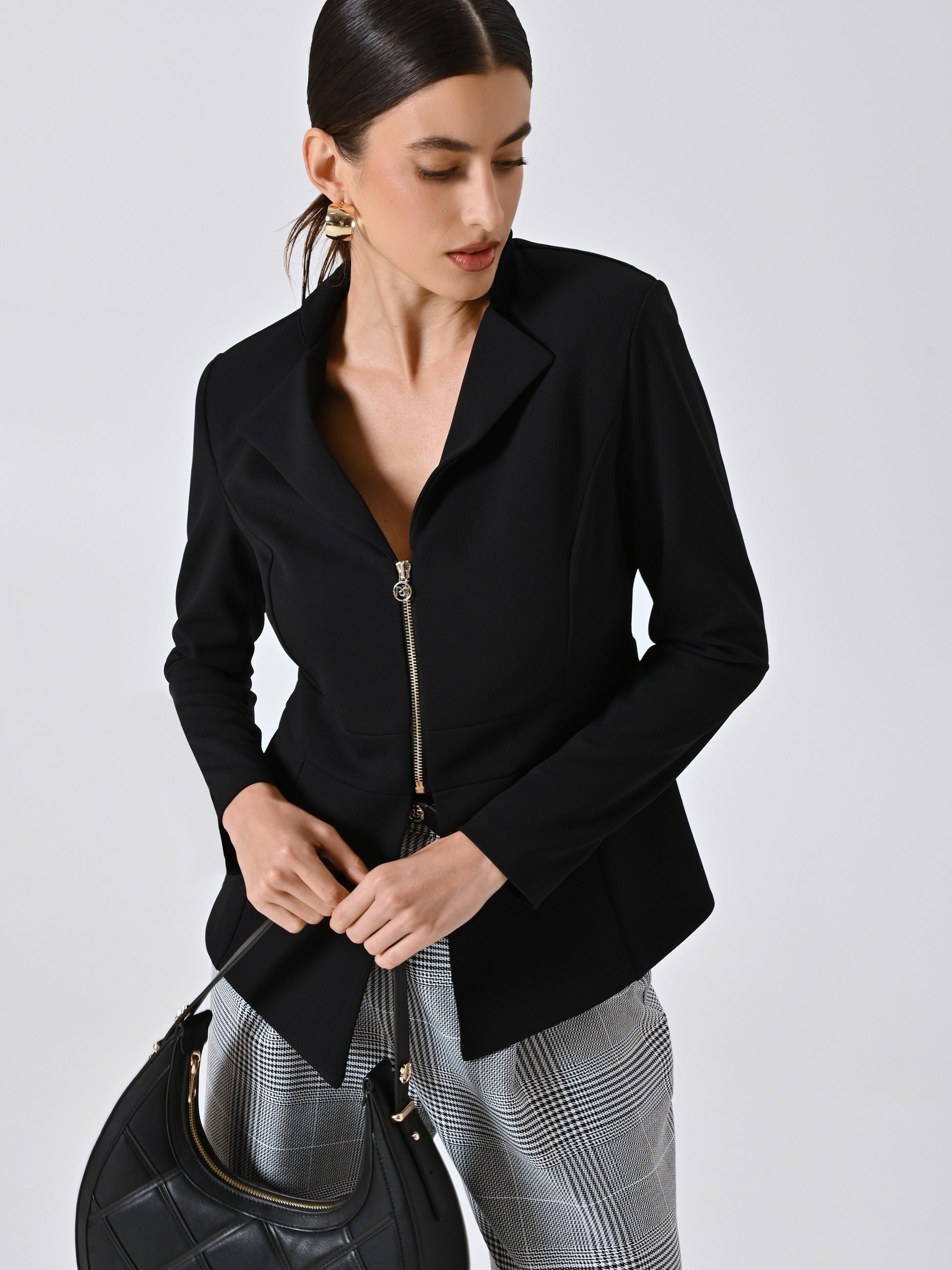Chaqueta en neopreno crepé burdeos