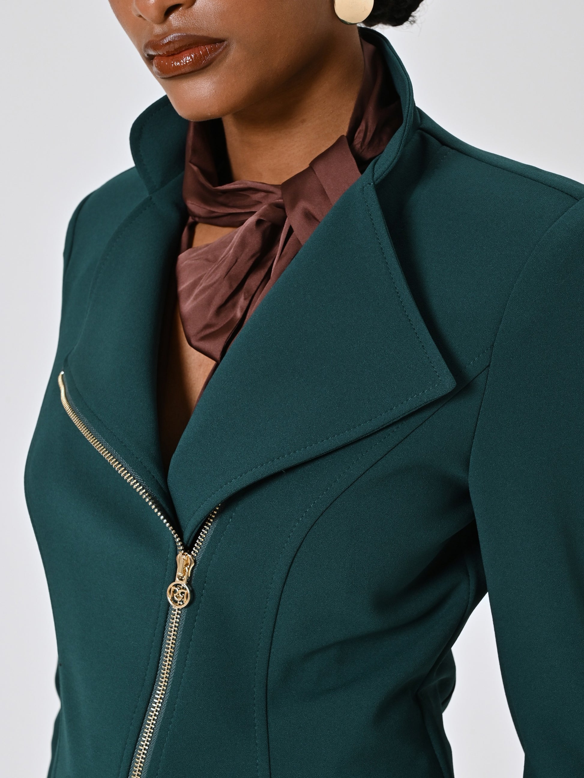 Chaqueta en neopreno crepé verde