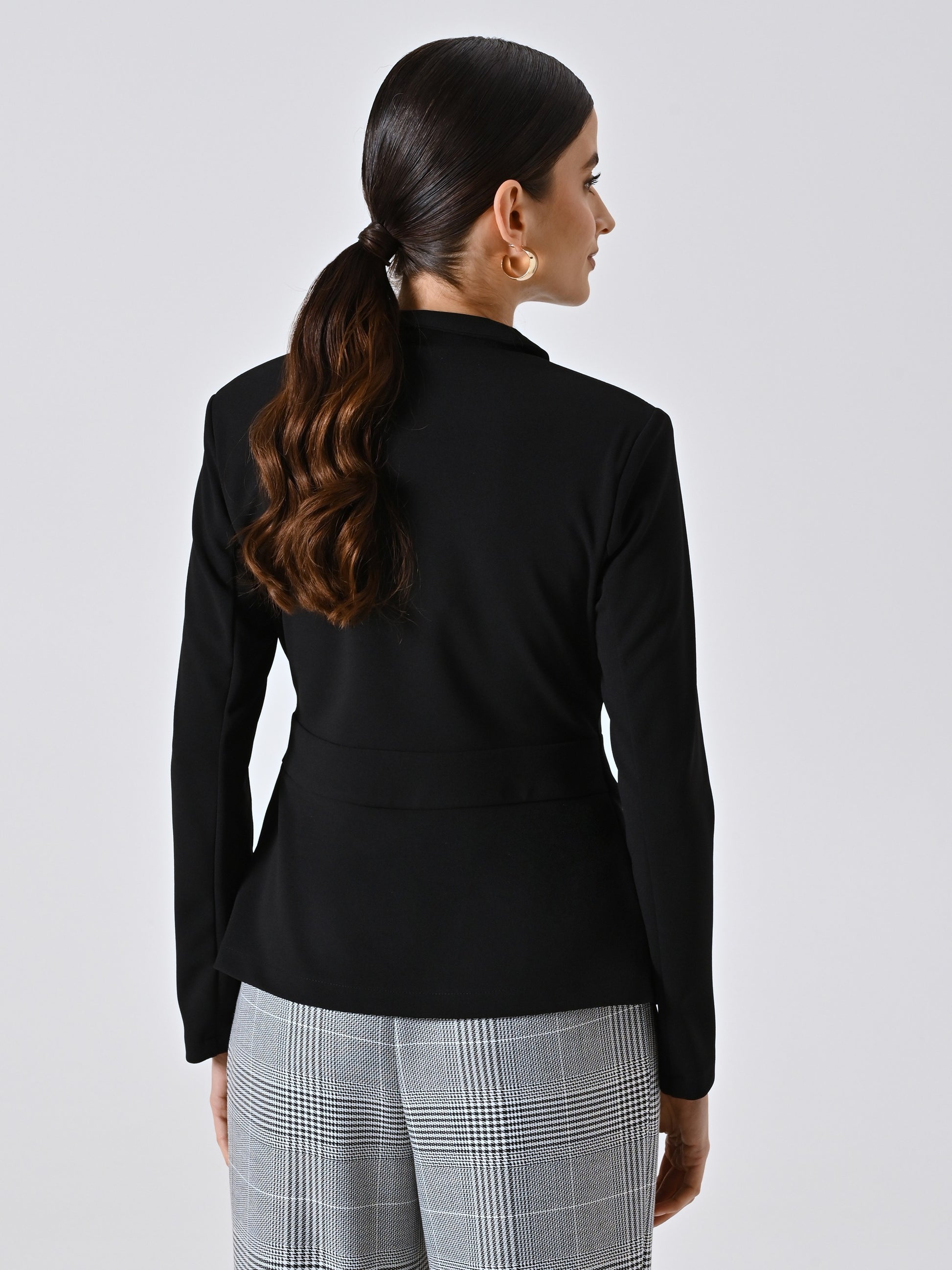 Chaqueta en neopreno crepé burdeos