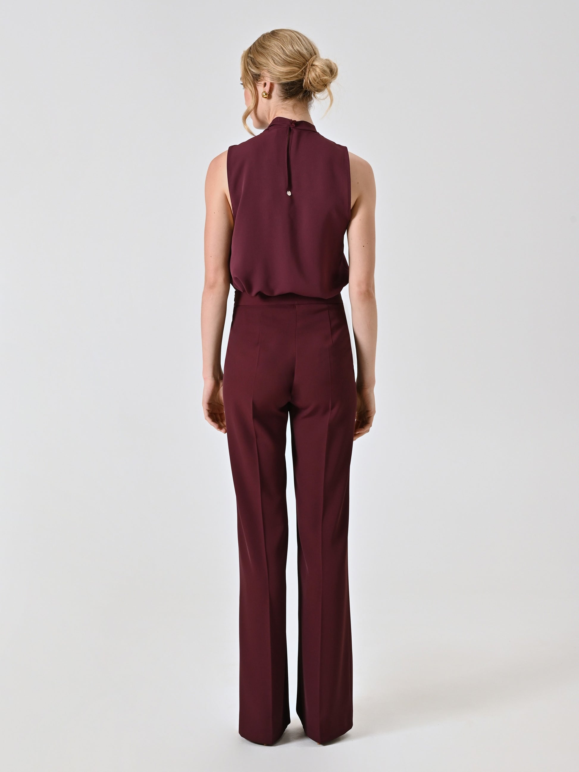 Pantalón en cady burdeos