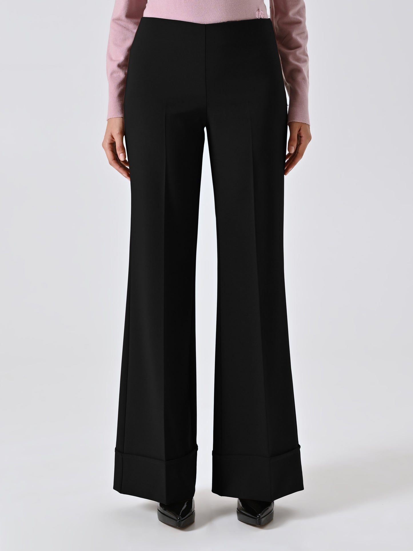 Pantalón campana maxidobladillo