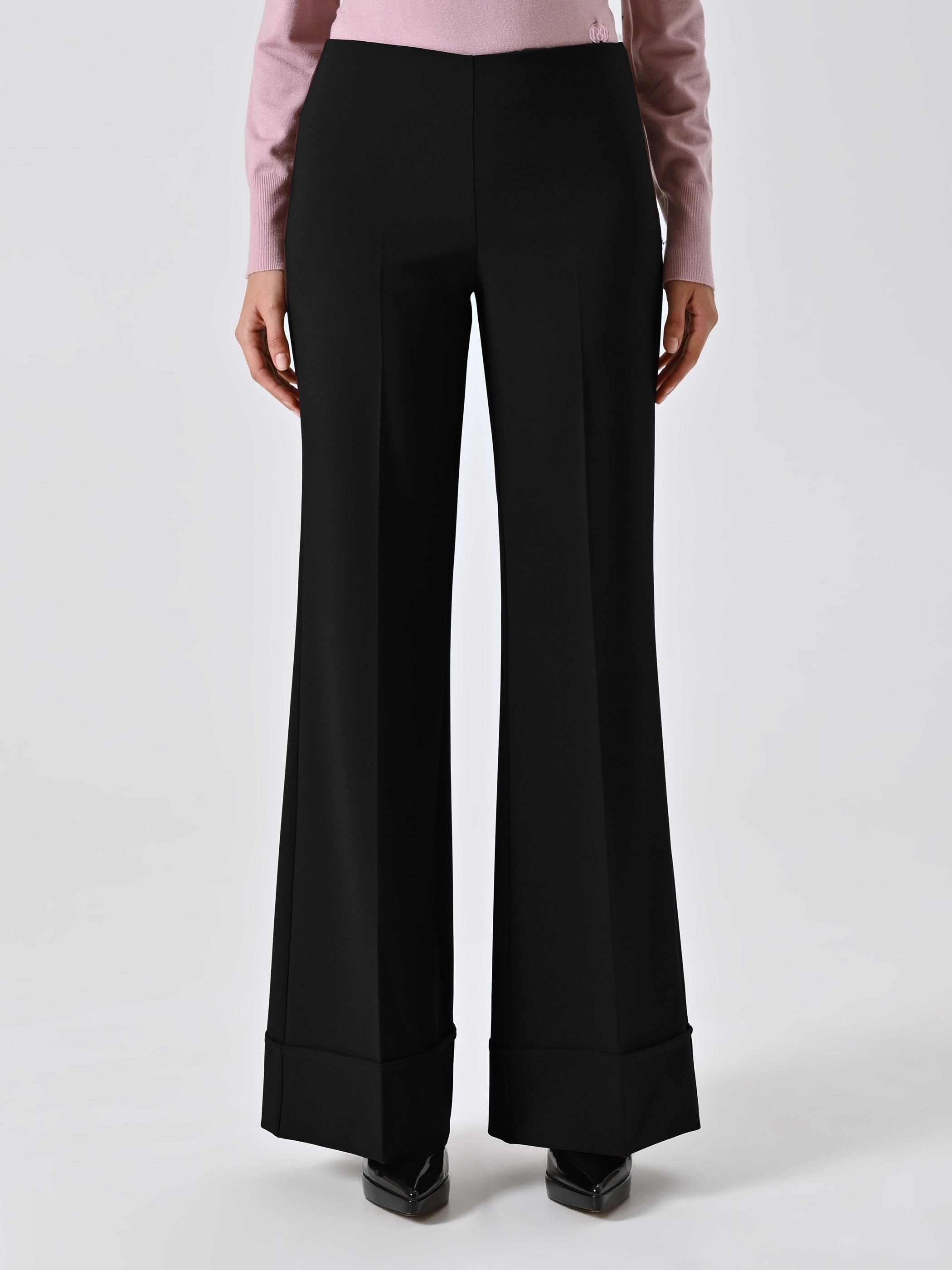 Pantalón alto ancho elegante