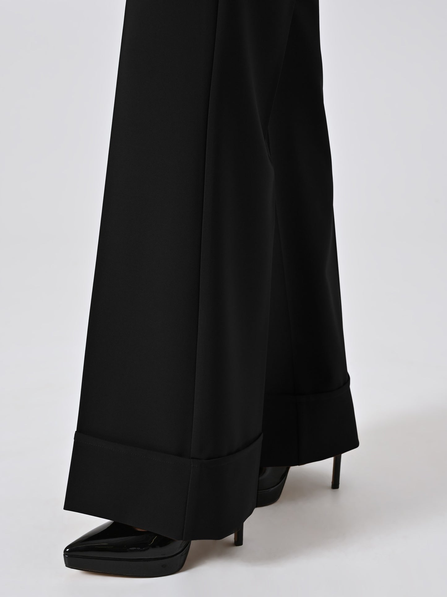 Pantalón campana maxidobladillo