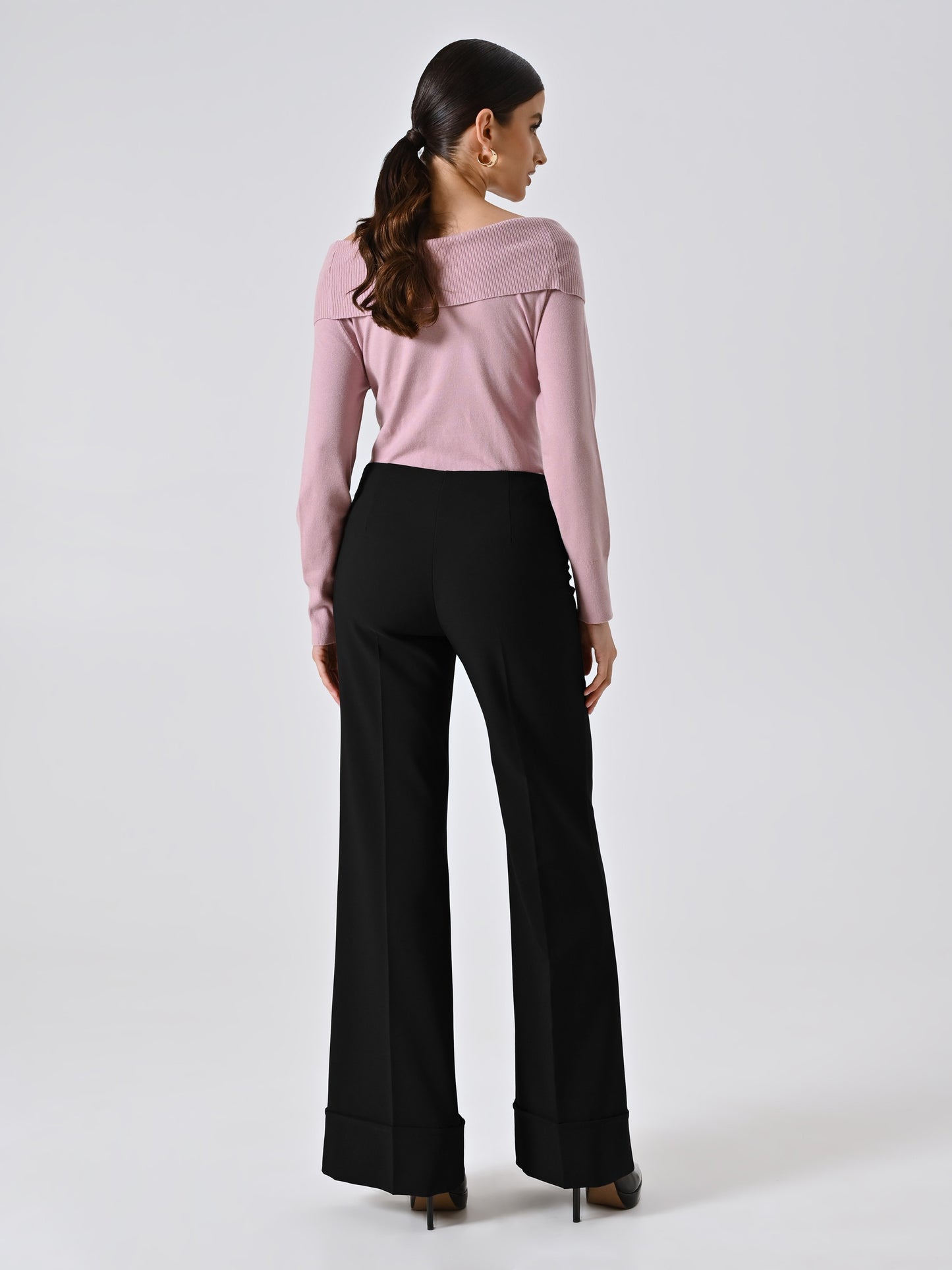 Pantalón campana maxidobladillo