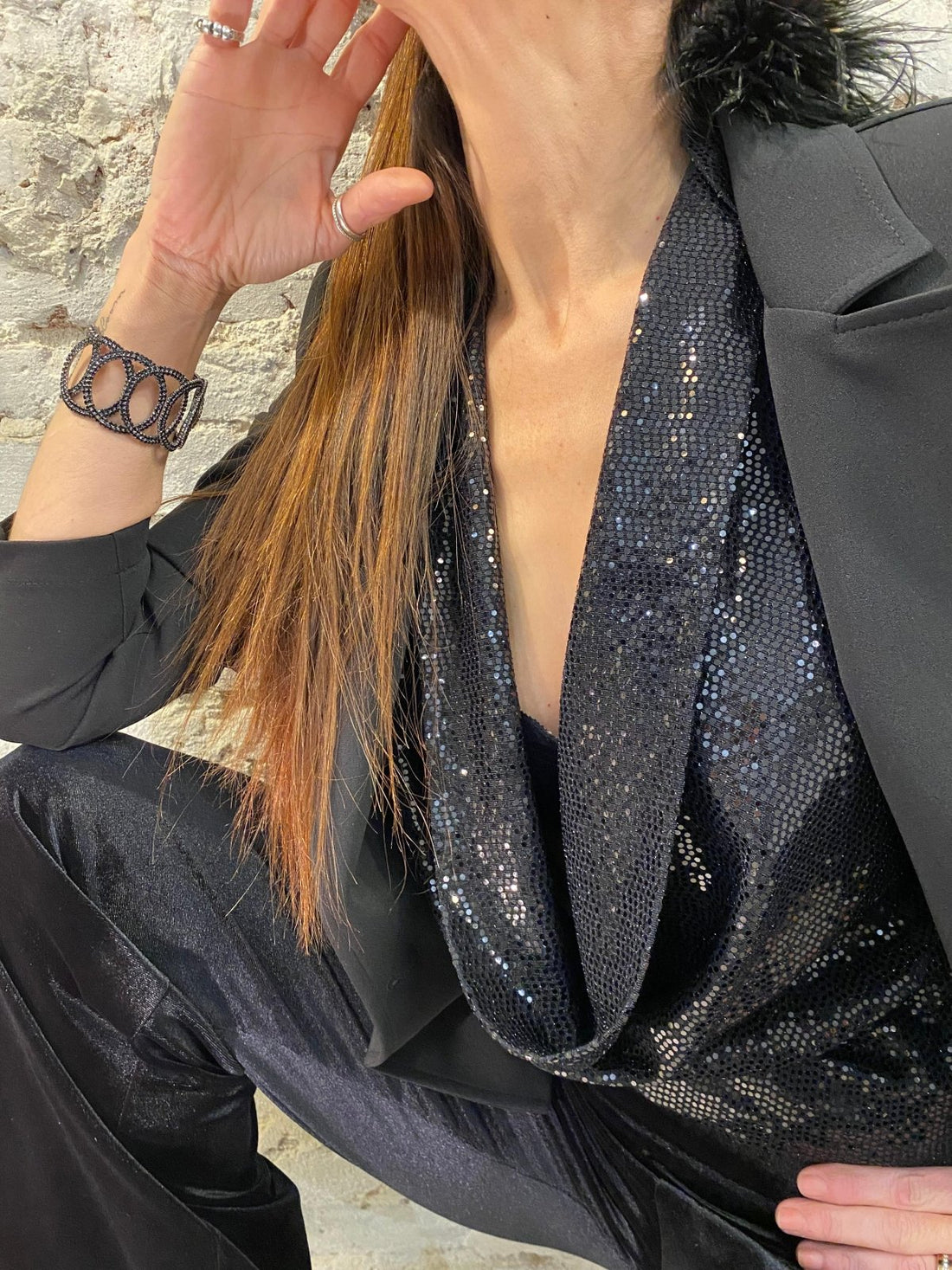 TOP LENTEJUELAS EN TELA VOLCADO - DON ADELINO