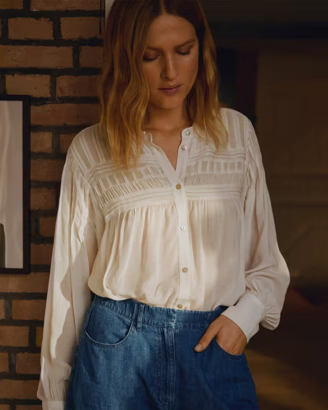 Blusa blanca cuello maho